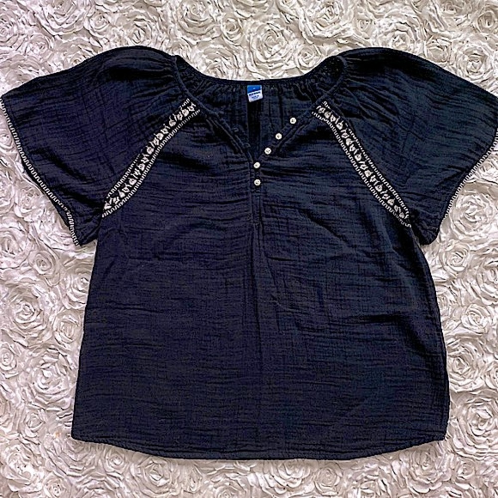 . Black and white blouse size medium from old navy